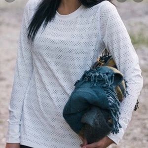 Zyia chill long sleeve